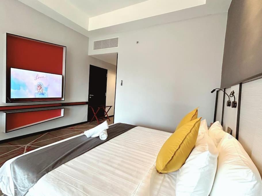M101 Klcc Kl City King Suites By Livin Kuala Lumpur Buitenkant foto
