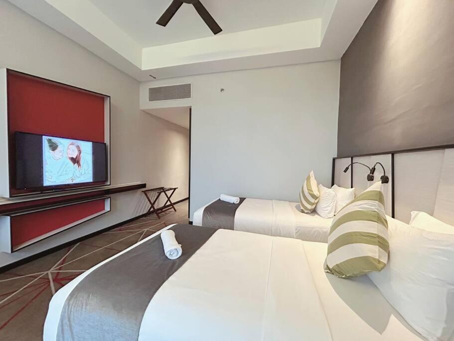 M101 Klcc Kl City King Suites By Livin Kuala Lumpur Buitenkant foto