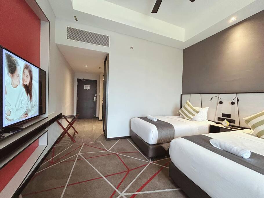 M101 Klcc Kl City King Suites By Livin Kuala Lumpur Buitenkant foto
