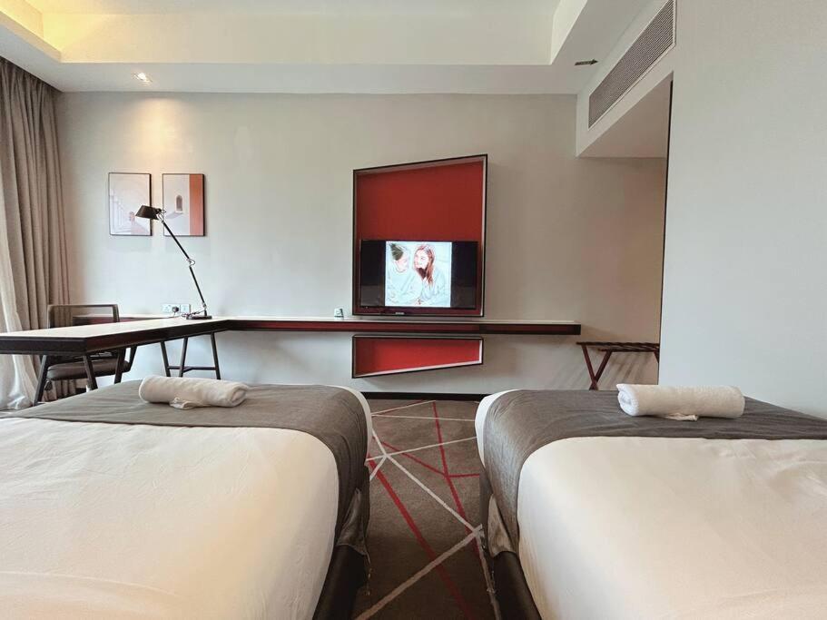 M101 Klcc Kl City King Suites By Livin Kuala Lumpur Buitenkant foto